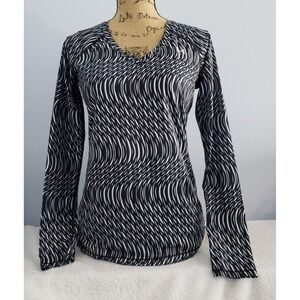 Under Armour Womans Athletic Top Long Sleeve Size XS Petite